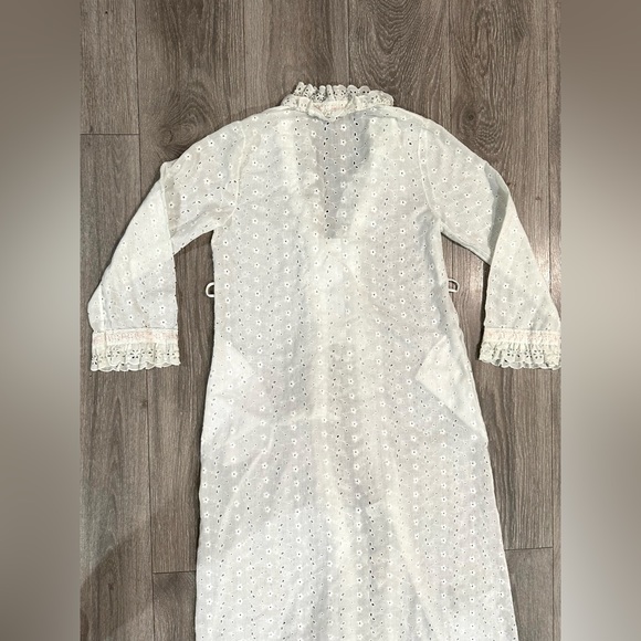 Vintage 80s 90s White Eyelet Duster Robe - Picture 7 of 7